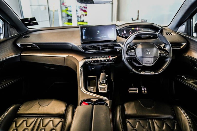 2021 Peugeot 5008 GT, photo 2