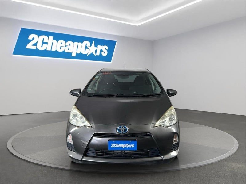 2012 Toyota Aqua S, photo 2