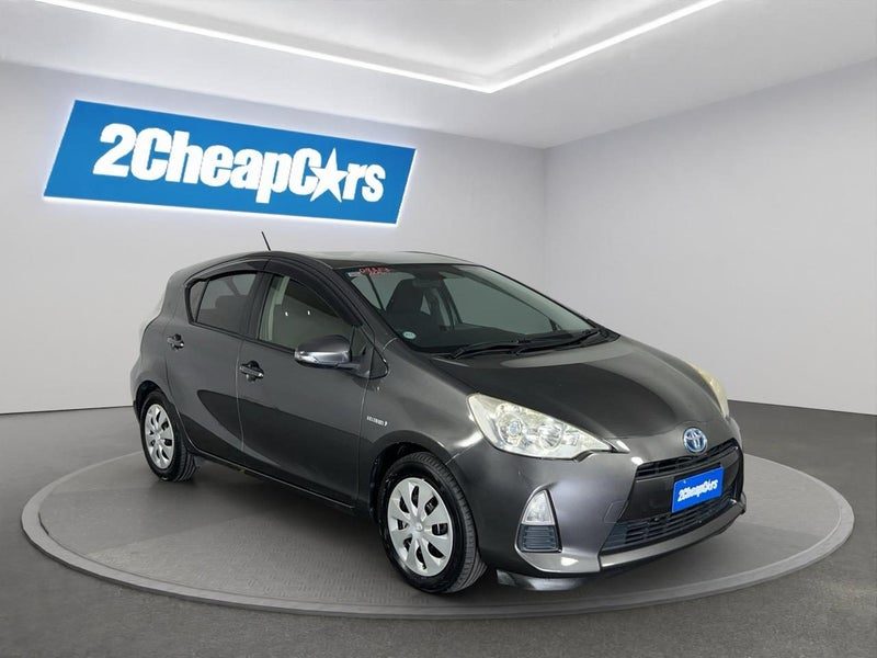 2012 Toyota Aqua S, photo 3