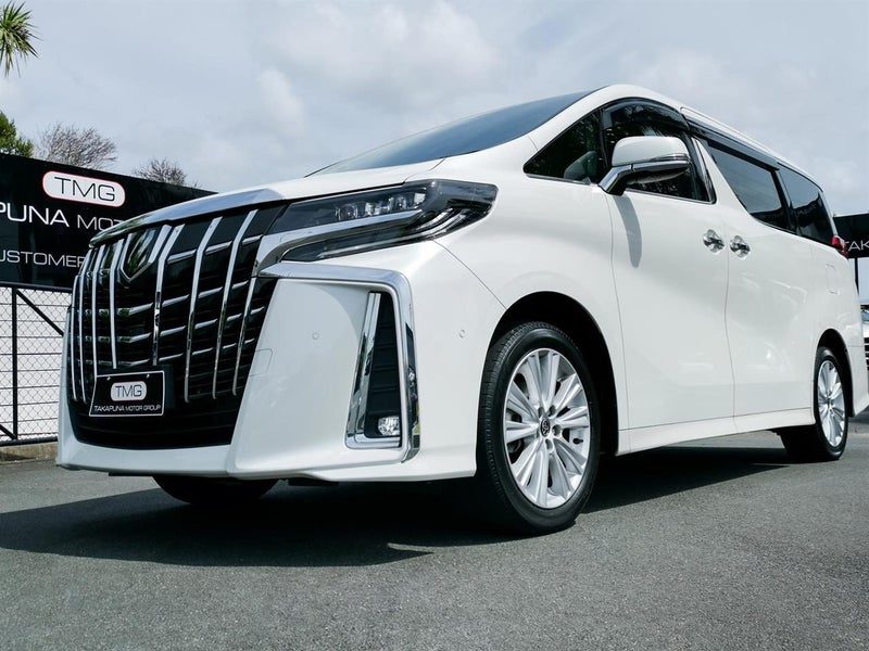 2022 Toyota Alphard 8 Seater, photo 3