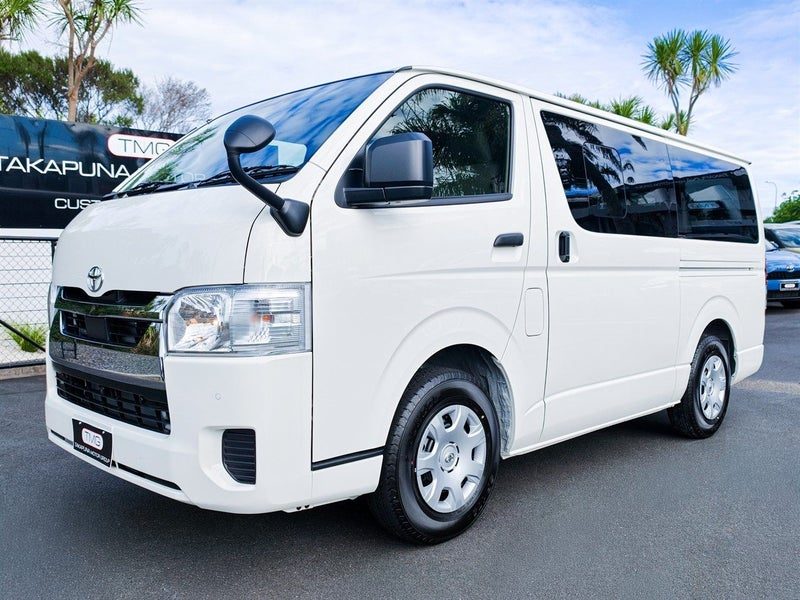 2026 Toyota Hiace, photo 3