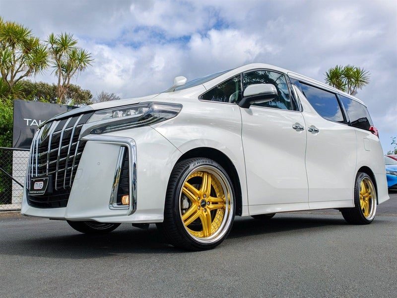 2023 Toyota Alphard C, photo 3
