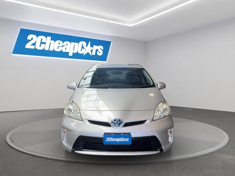 2013 Toyota Prius L, photo 2