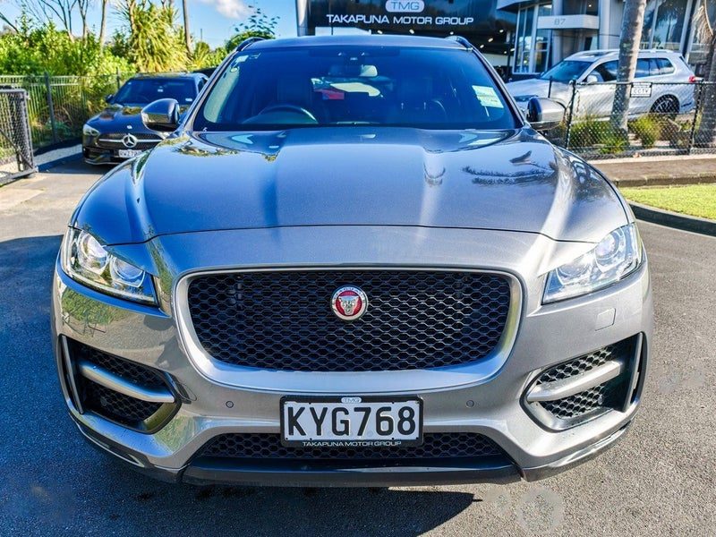 2017 Jaguar F-PACE R-Sport, photo 2