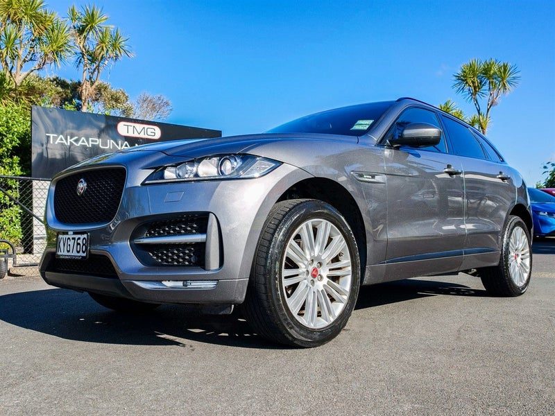 2017 Jaguar F-PACE R-Sport, photo 3