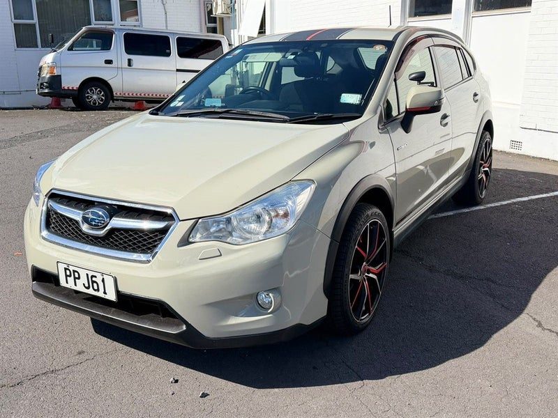 2013 Subaru XV HYBRID, Finance Available, photo 3