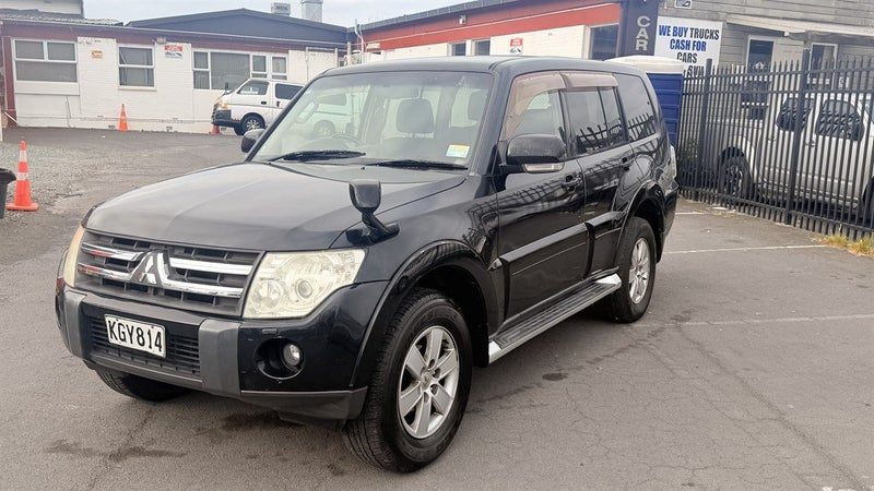 2007 Mitsubishi Pajero, photo 3