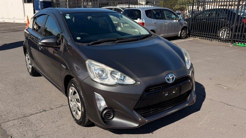 2015 Toyota Aqua PUSH START DARK INTERIOR