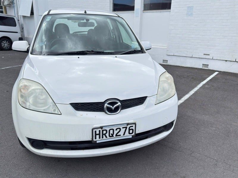 2007 Mazda Demio, photo 2
