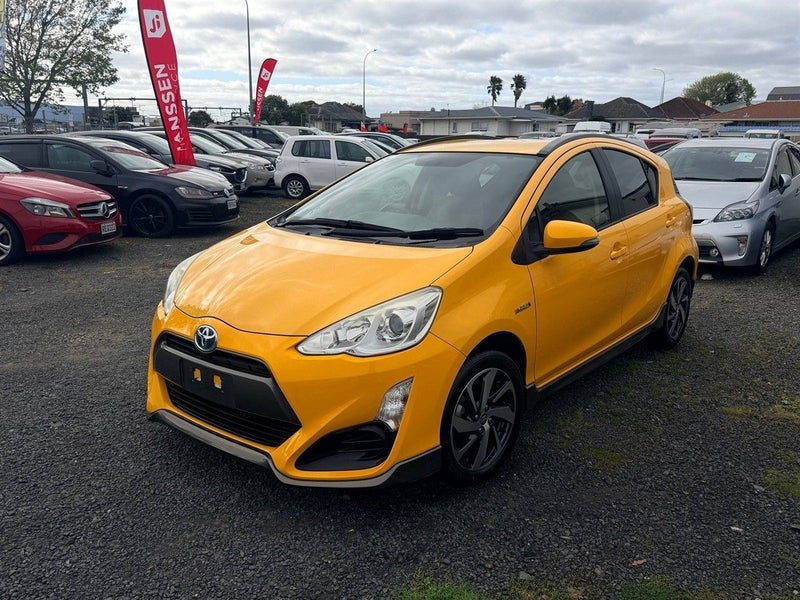 2015 Toyota Aqua, photo 3