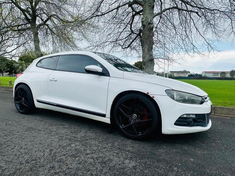 2011 Volkswagen Scirocco, photo 2