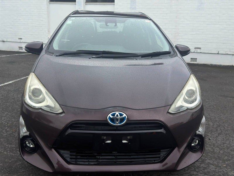 2016 Toyota Aqua Purple, Low Km, Finance Available, photo 2