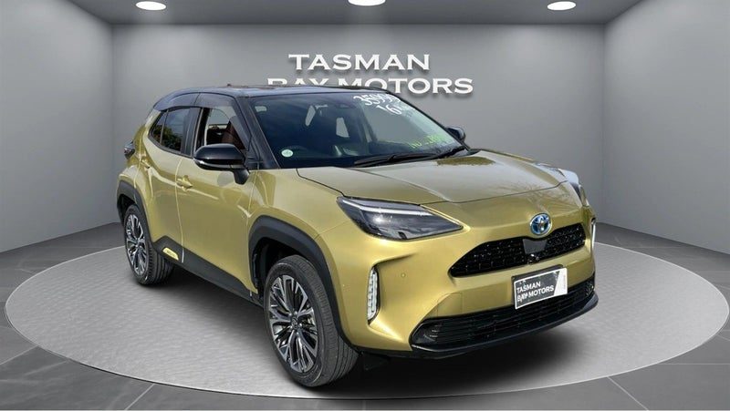 2022 Toyota Yaris Cross HYBRID Z (Top Spec)