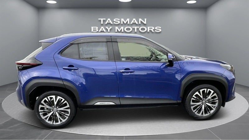 2021 Toyota Yaris Cross HYBRID-Z (AWD), photo 3