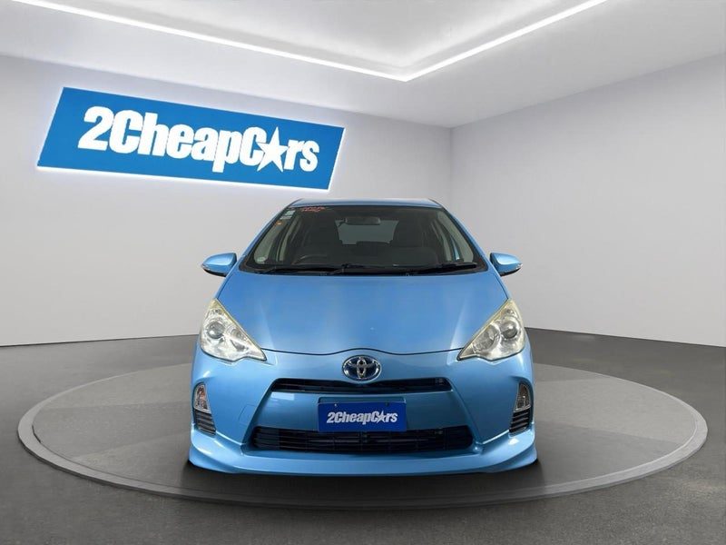 2013 Toyota Aqua S, photo 2