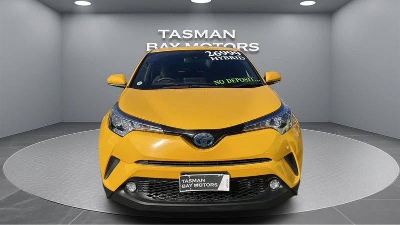2017 Toyota C-HR G-SPEC HYBRID, photo 2