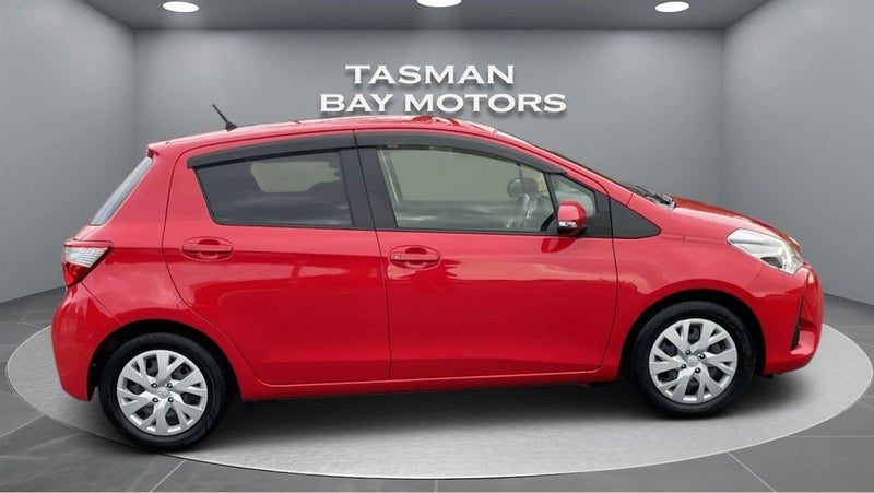 2017 Toyota Vitz Only 10,000kms, photo 3