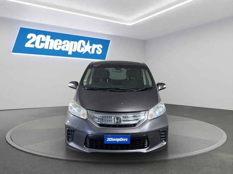 2013 Honda Freed Hybrid Just Selection 6 Seaters, photo 2