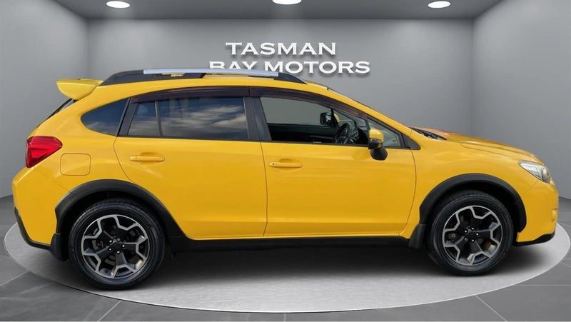 2014 Subaru XV SUNROOF, photo 3
