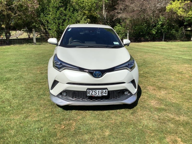 2019 Toyota C-HR 1.8 Hybrid Electric Vehicle, photo 3