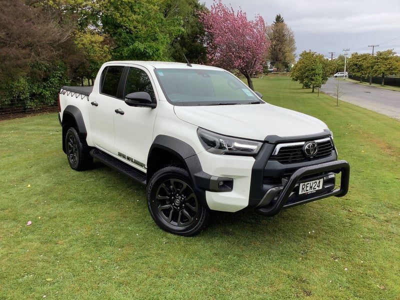2025 Toyota Hilux SR 5 Cruiser