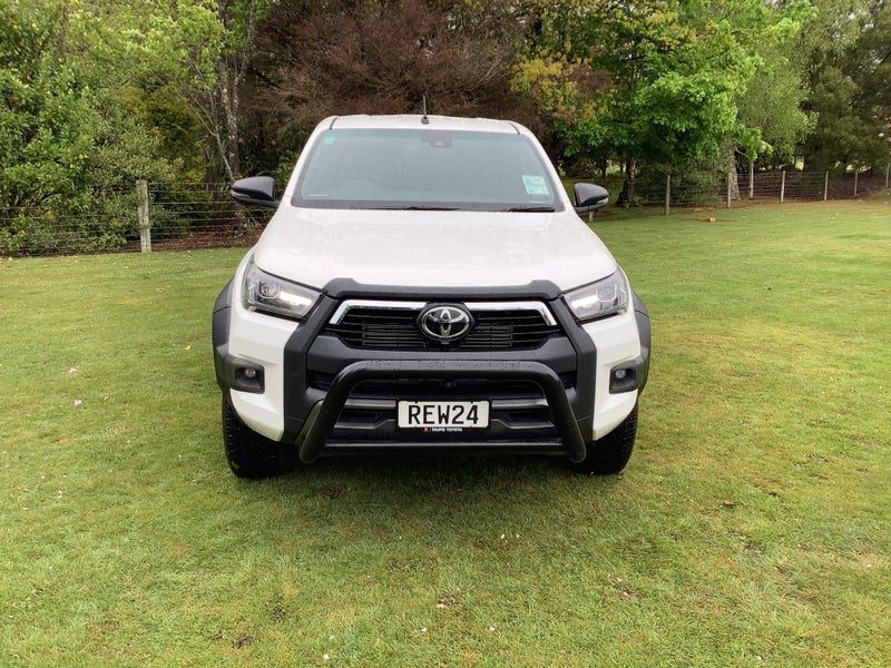 2025 Toyota Hilux SR 5 Cruiser, photo 3