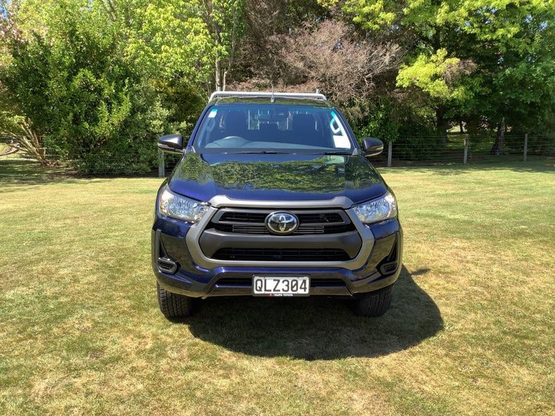 2024 Toyota Hilux SR, photo 3