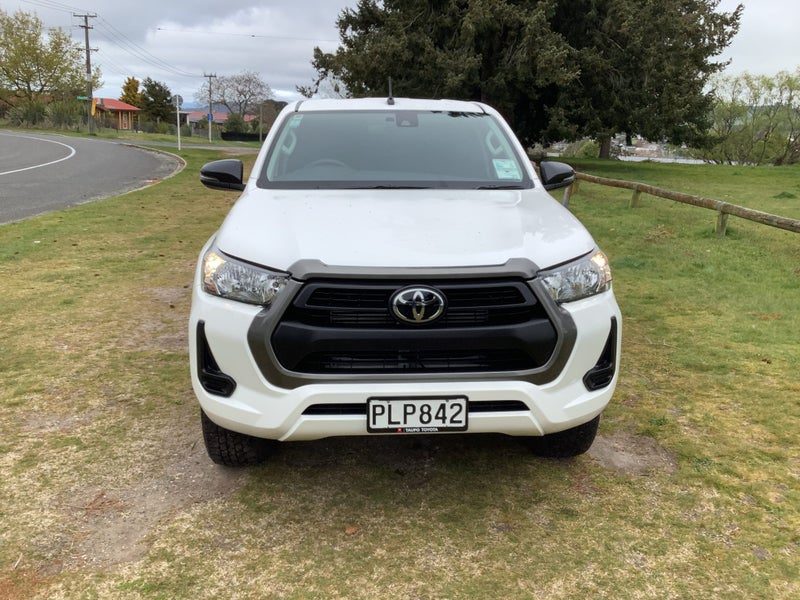 2022 Toyota Hilux SR Extra Cab 2.8DT 6AT, photo 3