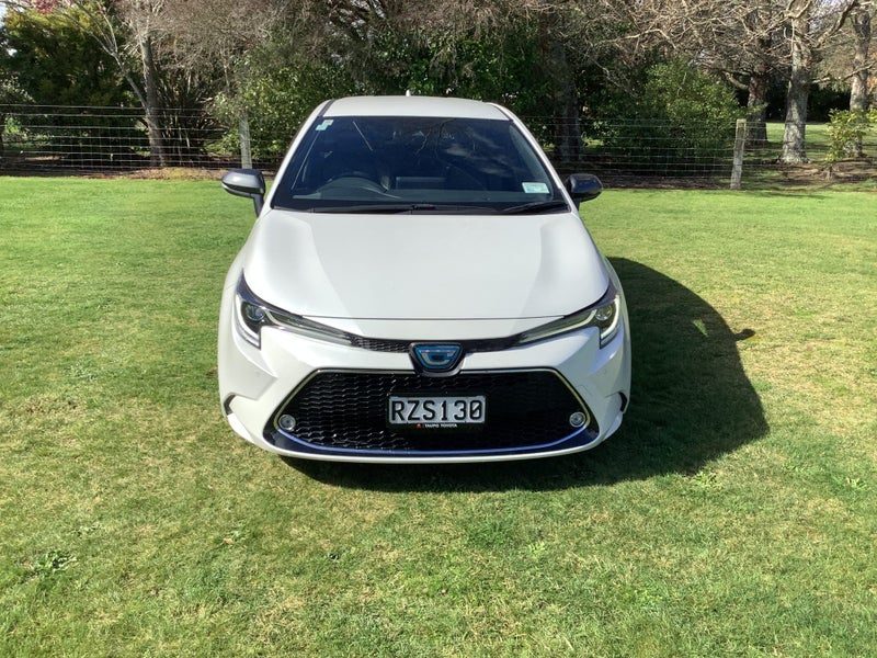 2020 Toyota Corolla Touring, photo 3
