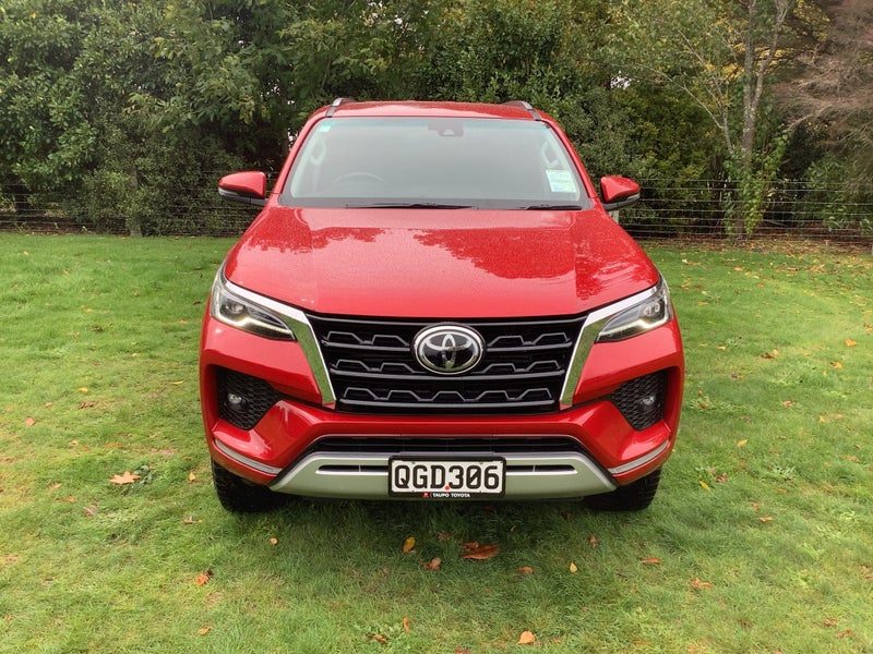 2023 Toyota Fortuner GXL 2.8DT 6AT 4WD 7 Chair, photo 3