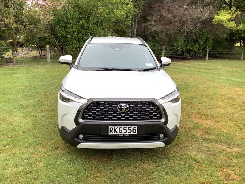 2025 Toyota Corolla Cross GXL, photo 3