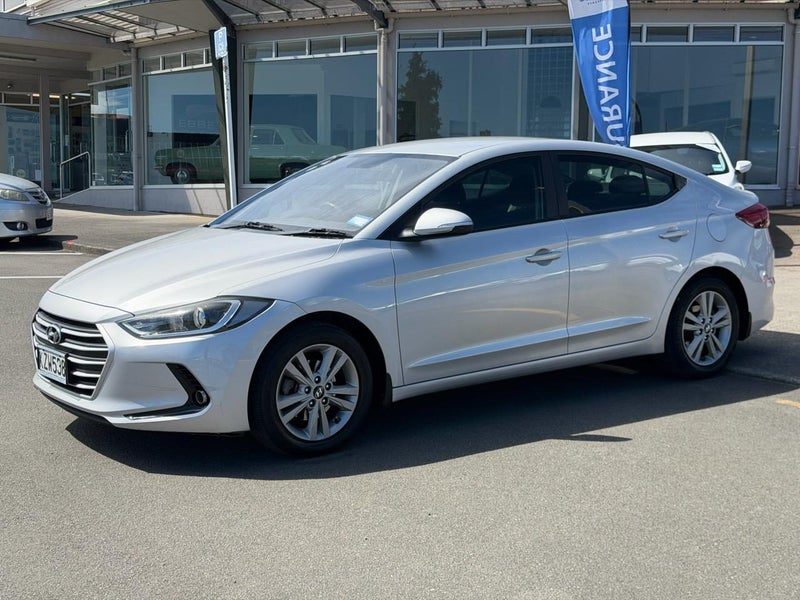2017 Hyundai Elantra 2.0P/6AT/SL/4DR/5S, photo 3