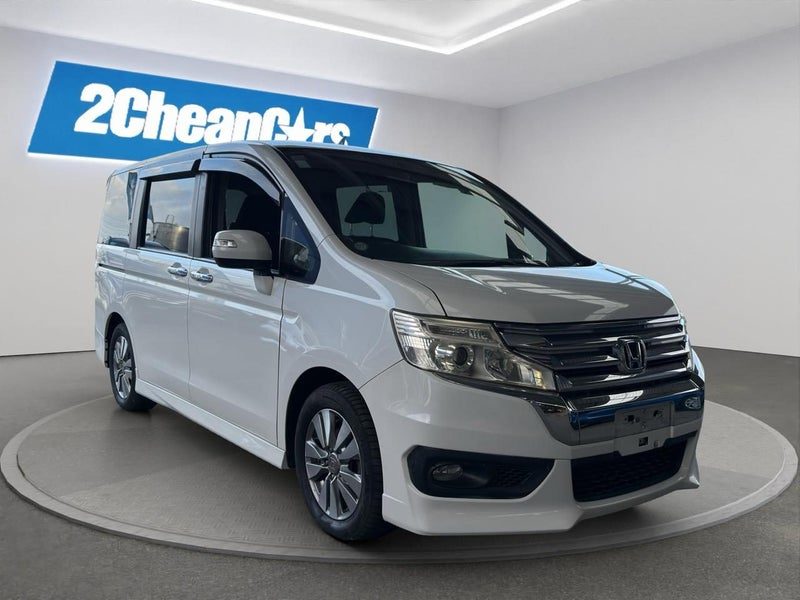 2015 Honda Step Wagon Spada S, photo 3
