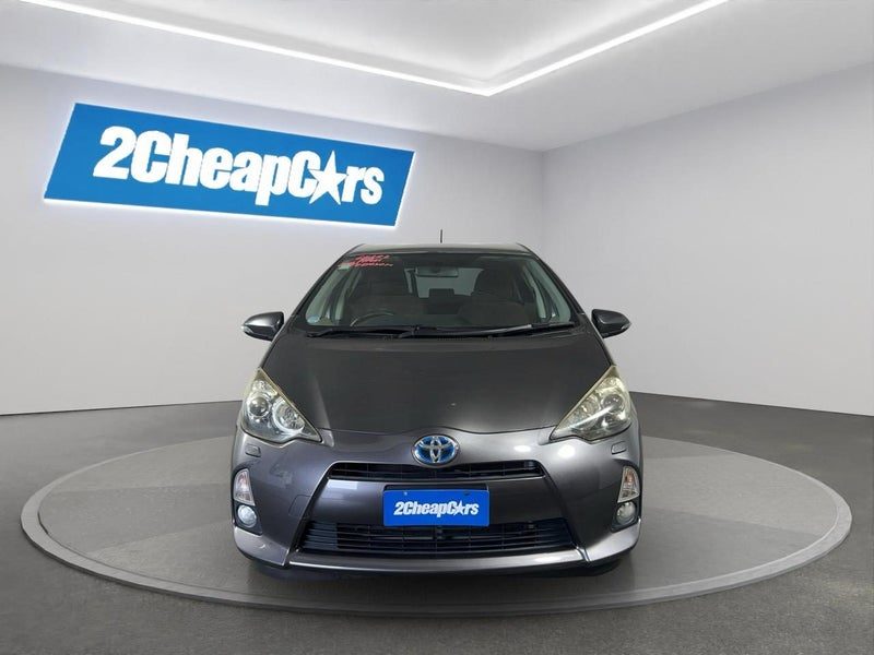 2013 Toyota Aqua G, photo 2
