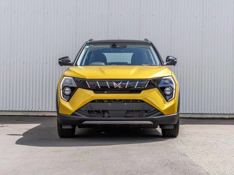 2026 Mahindra XUV 3XO AX7L, photo 2