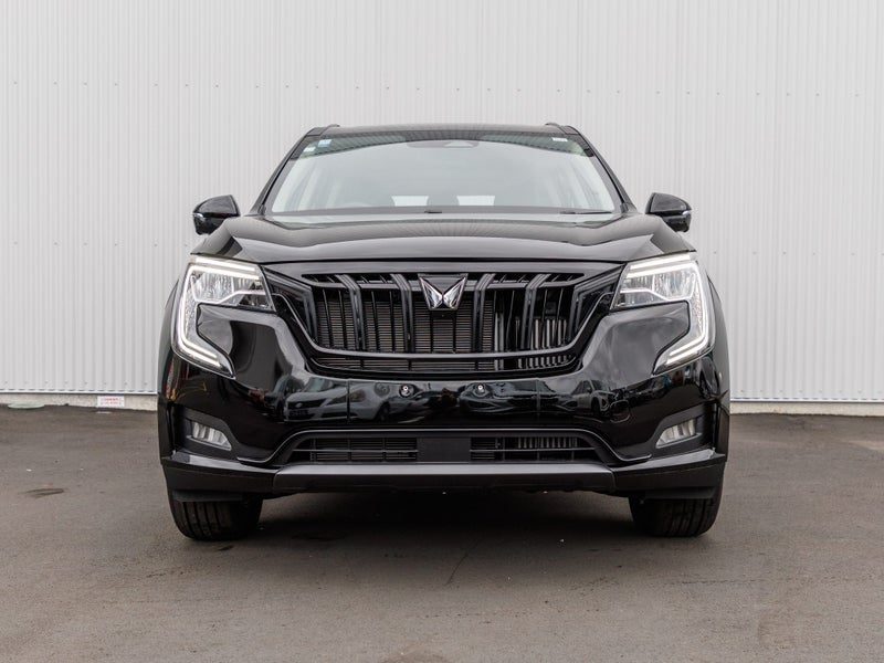 2026 Mahindra XUV700 AX7L BLACK EDITION, photo 2