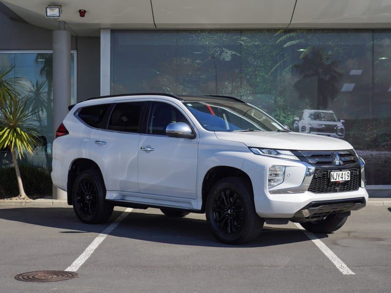 2021 Mitsubishi Pajero Sport VRX 7 Seater