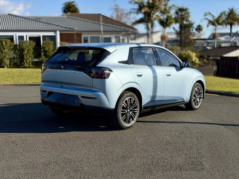 2026 Arcfox T1 Premium, photo 3