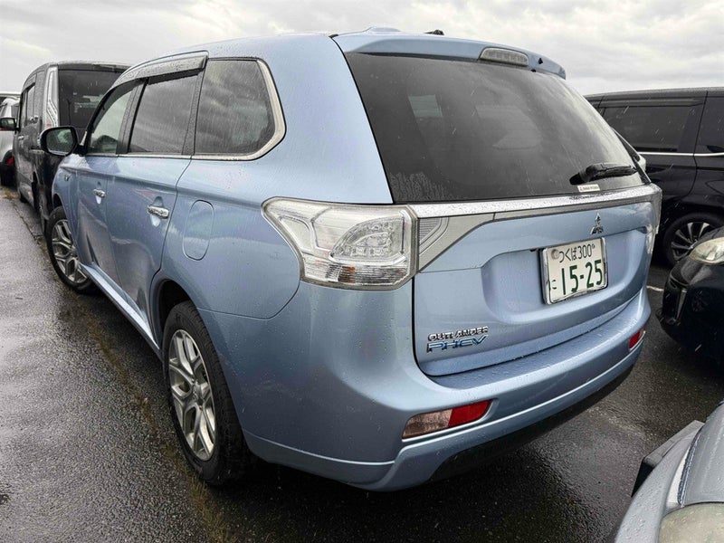 2014 Mitsubishi Outlander PHEV 4WD G NAVI PACKAGE, photo 3
