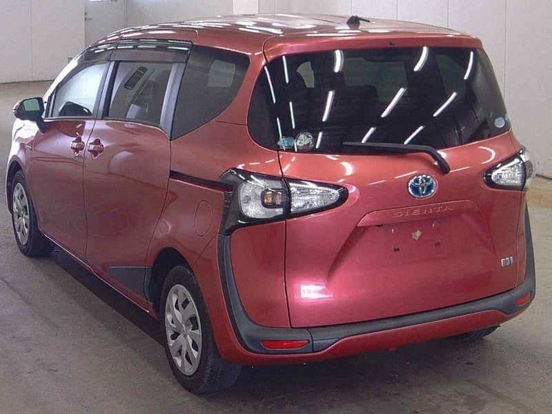 2015 Toyota Sienta HYBRID G, photo 3