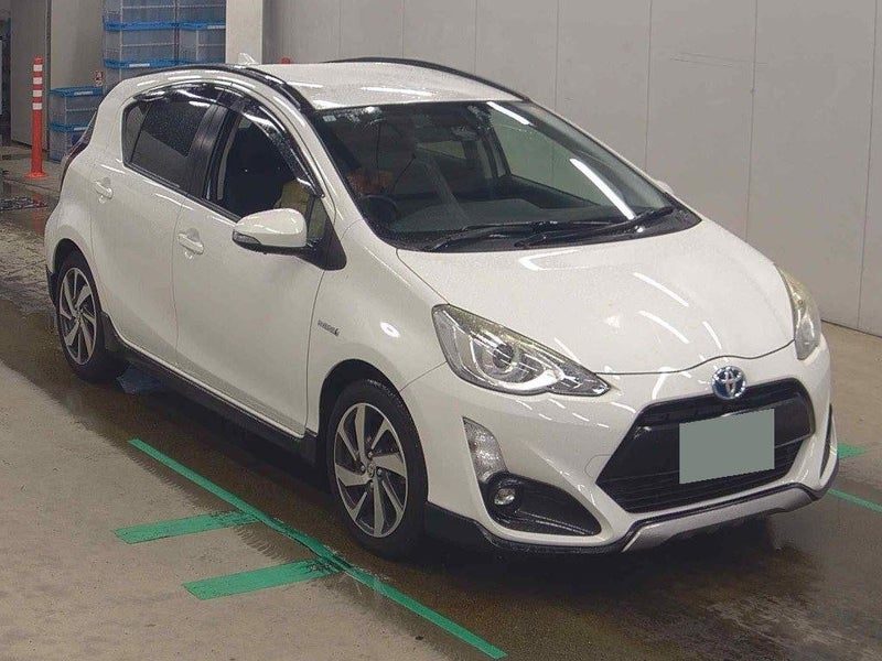 2015 Toyota Aqua X- URBAN