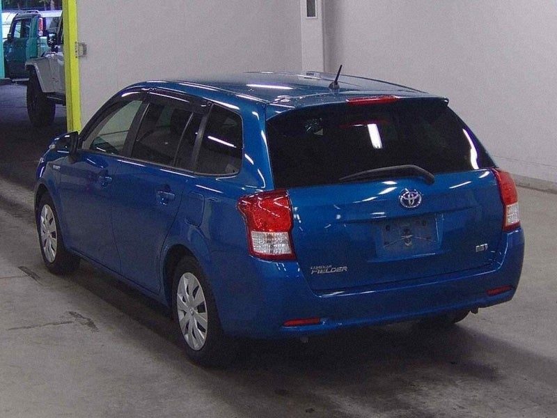 2014 Toyota Corolla FIELDER HYBRID G, photo 3