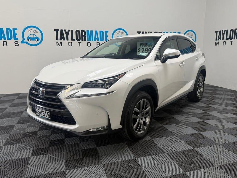 2016 Lexus NX 300h Leather Package, photo 3