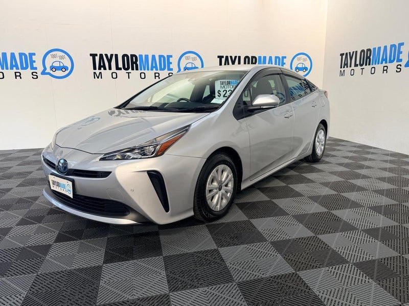 2020 Toyota Prius S Hybrid, photo 3