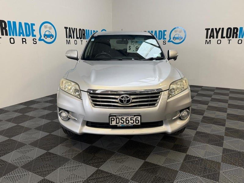2011 Toyota Vanguard, photo 2