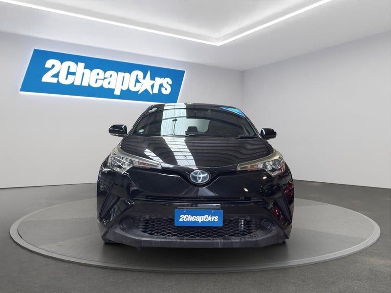 2017 Toyota C-HR HYBRID S, photo 2