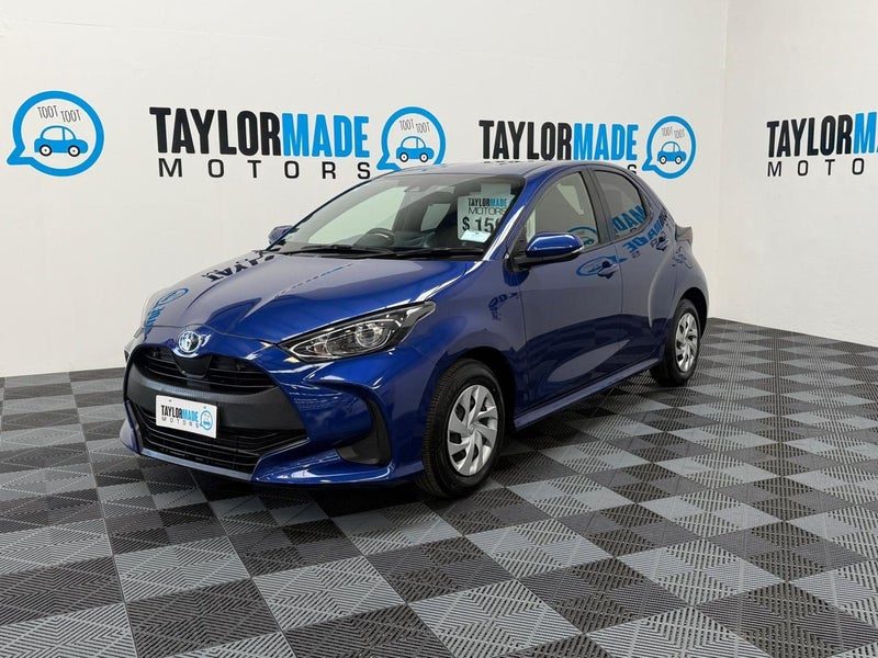 2021 Toyota Yaris HYBRID X, photo 3