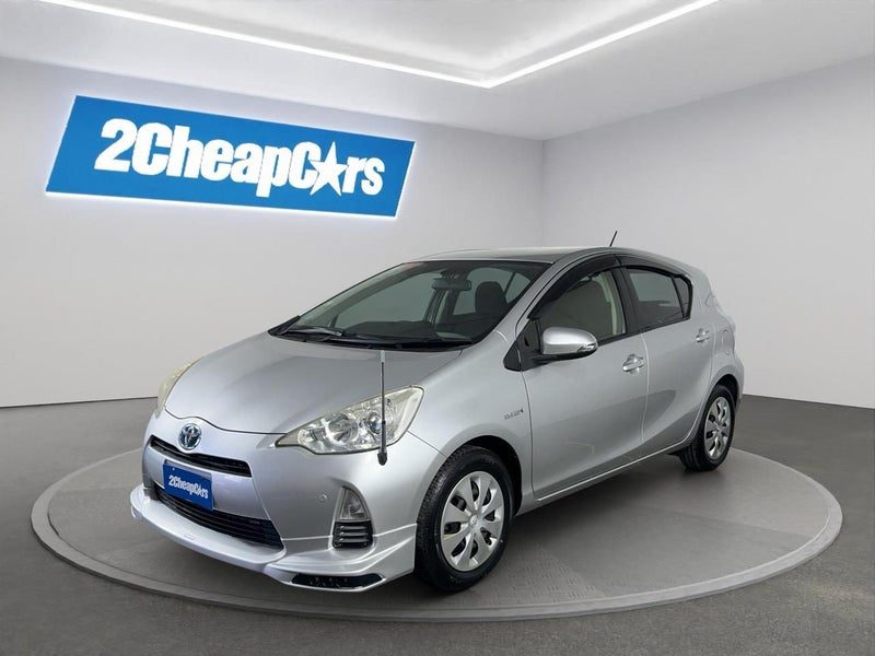 2013 Toyota Aqua S, main photo