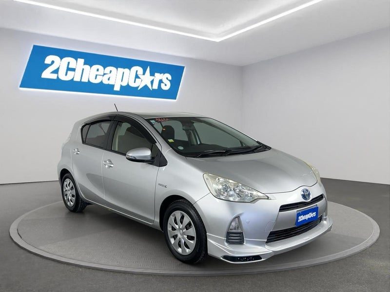 2013 Toyota Aqua S, photo 3