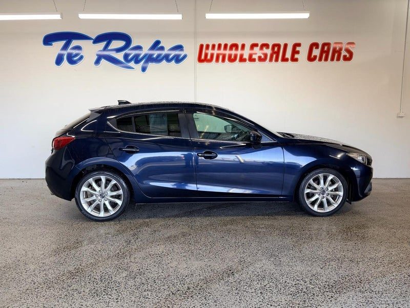 2014 Mazda Axela